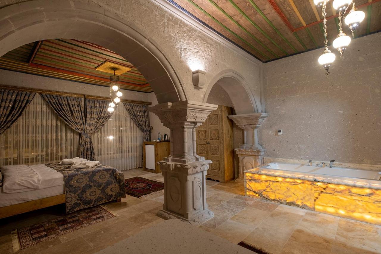 Underground Cave Suites Hotel Гореме Экстерьер фото