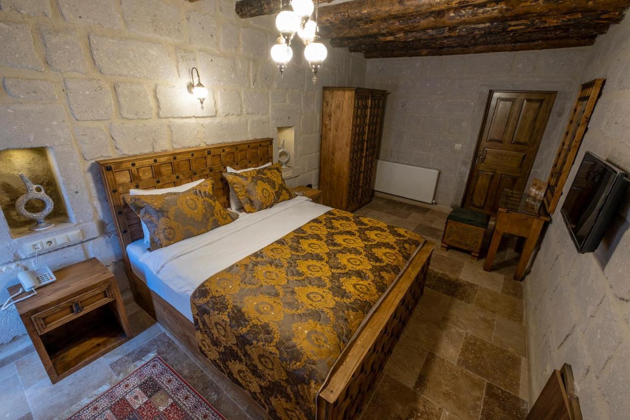 Underground Cave Suites Hotel Гореме Экстерьер фото