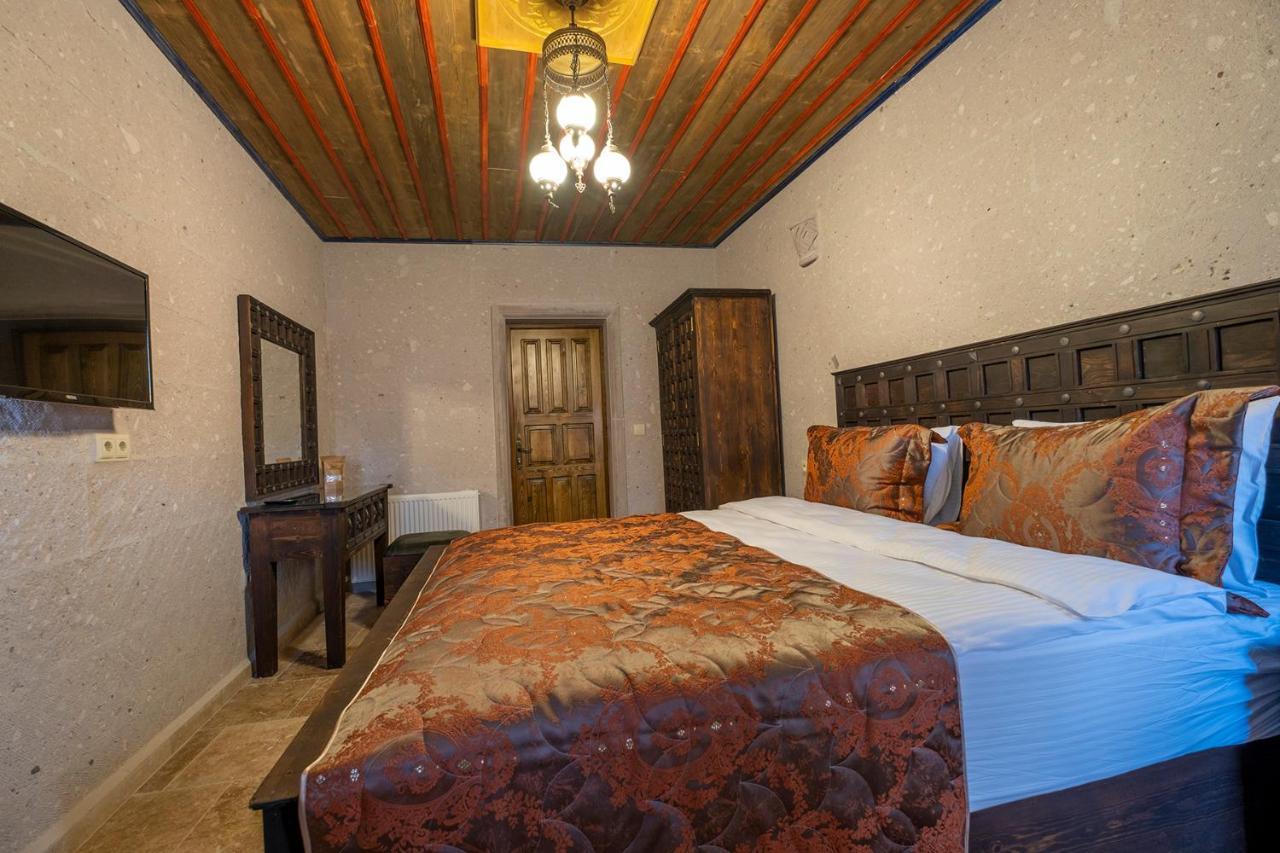 Underground Cave Suites Hotel Гореме Экстерьер фото