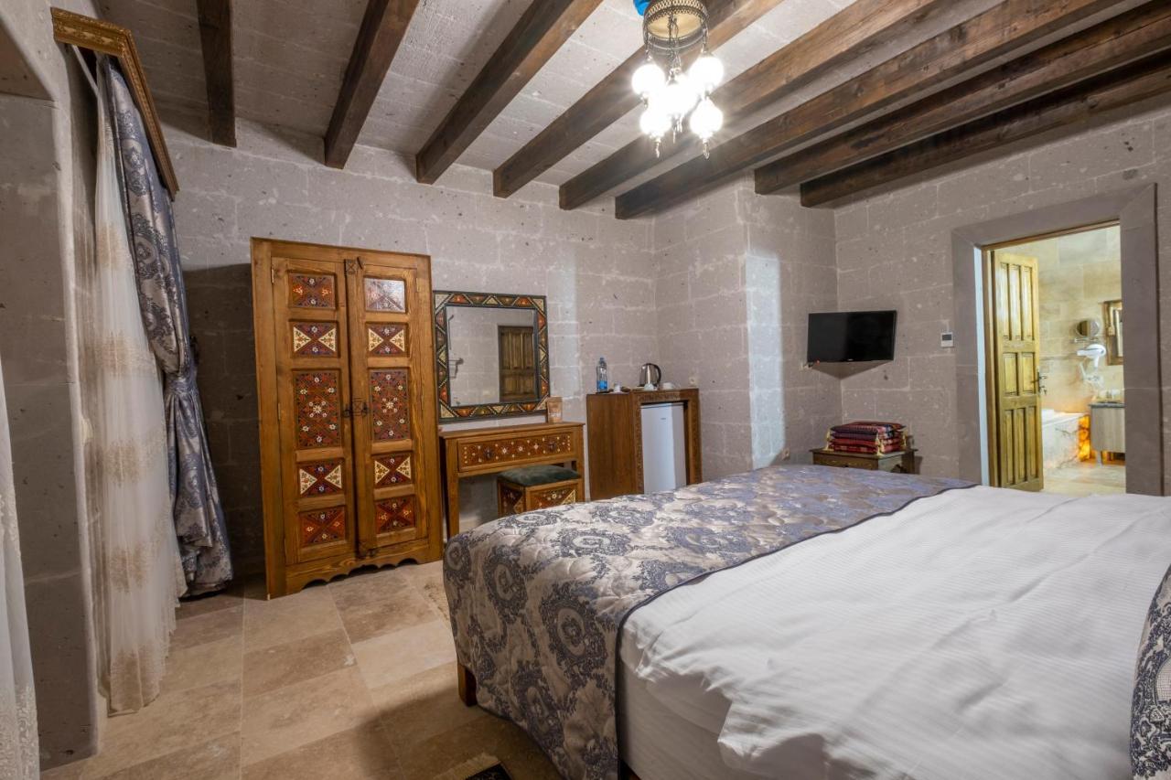 Underground Cave Suites Hotel Гореме Экстерьер фото