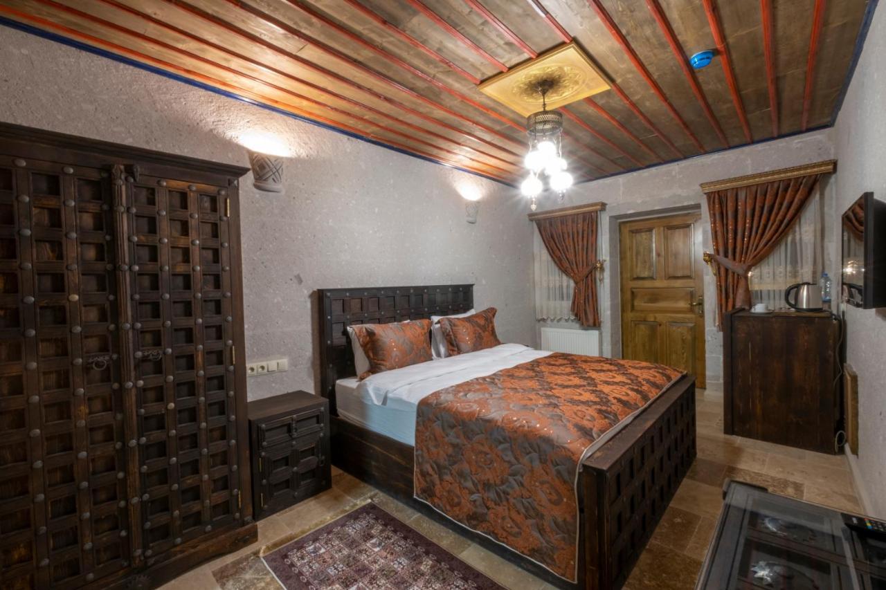 Underground Cave Suites Hotel Гореме Экстерьер фото