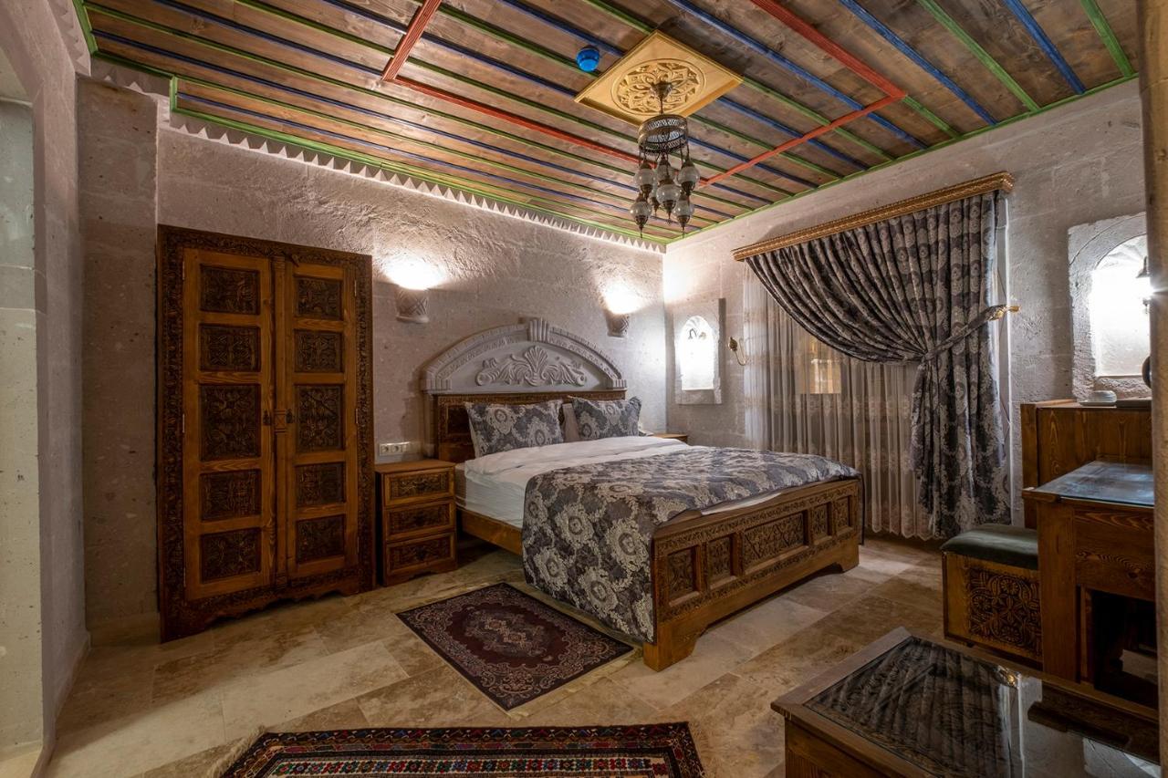 Underground Cave Suites Hotel Гореме Экстерьер фото