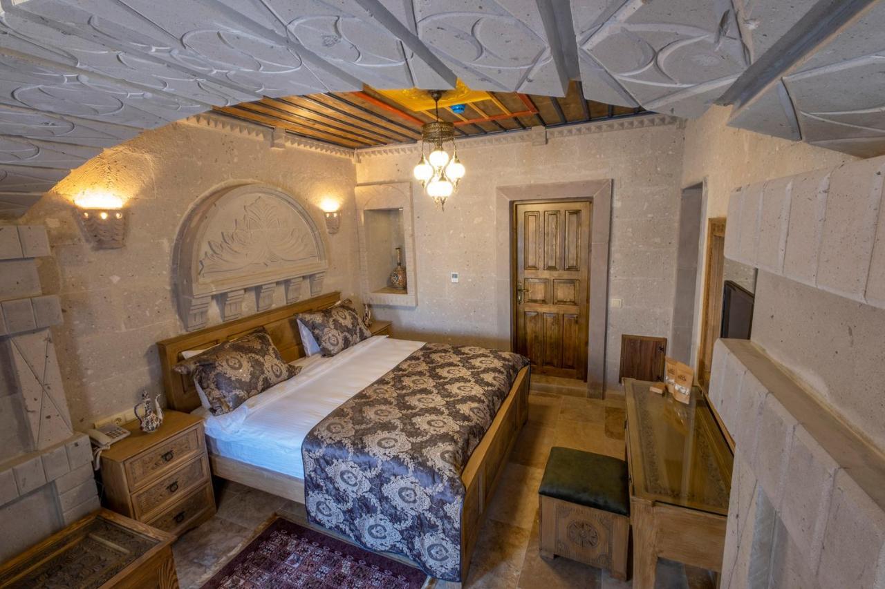 Underground Cave Suites Hotel Гореме Экстерьер фото