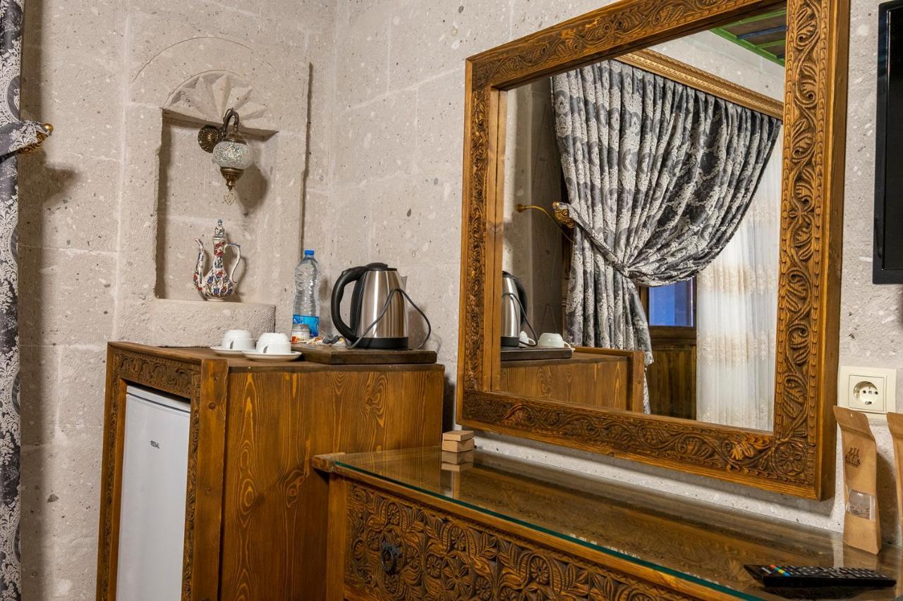 Underground Cave Suites Hotel Гореме Экстерьер фото