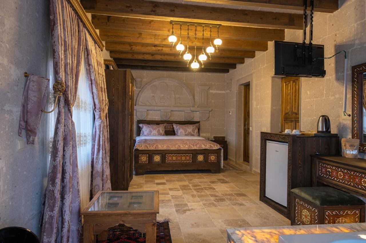 Underground Cave Suites Hotel Гореме Экстерьер фото